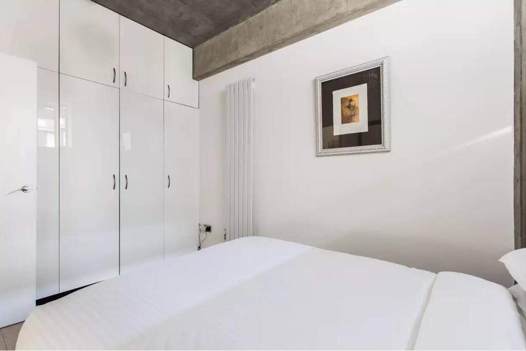 Canal-Side Apartment In Shoreditch ロンドン エクステリア 写真
