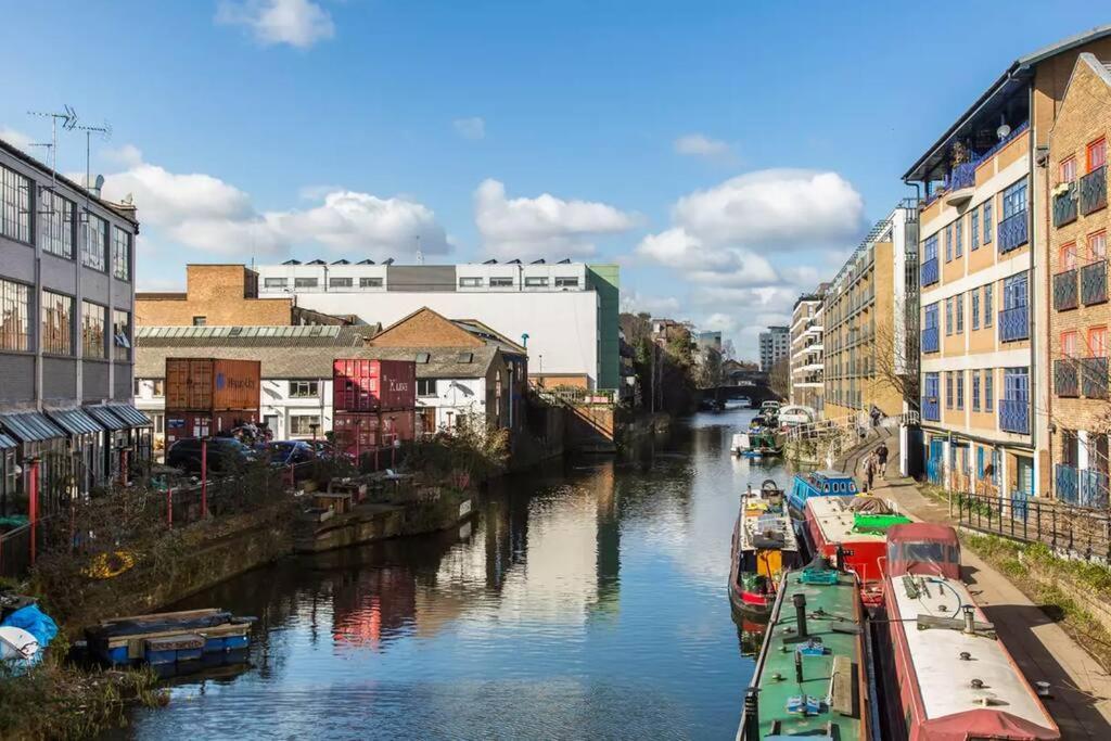 Canal-Side Apartment In Shoreditch ロンドン エクステリア 写真